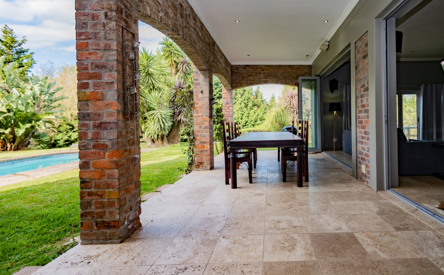 6 Bedroom Property for Sale in Vierlanden Western Cape